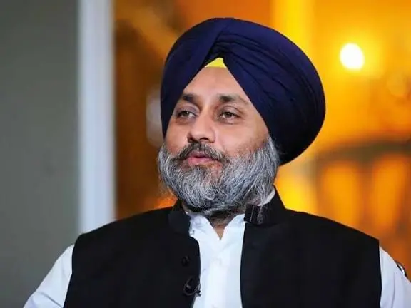 ਨਾਂਦੇੜ ਸਾਹਿਬ 'ਚ ਸ਼੍ਰੋਮਣੀ ਅਕਾਲੀ ਦਲ ਦੇ ਪ੍ਰਧਾਨ ਸੁਖਬੀਰ ਸਿੰਘ ਬਾਦਲ 'ਤੇ ਭਿਆਨਕ ਹਮਲਾ, ਹਸਪਤਾਲ 'ਚ ਦਾਖਲ, ਪੁਲਿਸ ਨੇ ਹਮਲਾਵਰ ਕੀਤਾ ਗ੍ਰਿਫਤਾਰ!