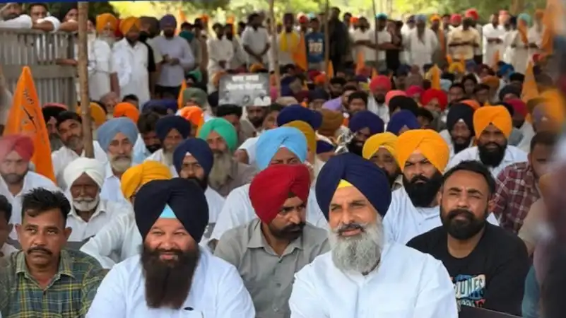 Shiromani Akali Dal launches statewide protest against Punjab power crisis, entire leadership including Bikramjit Singh Majithia takes to the streets, strongly targets Mann government