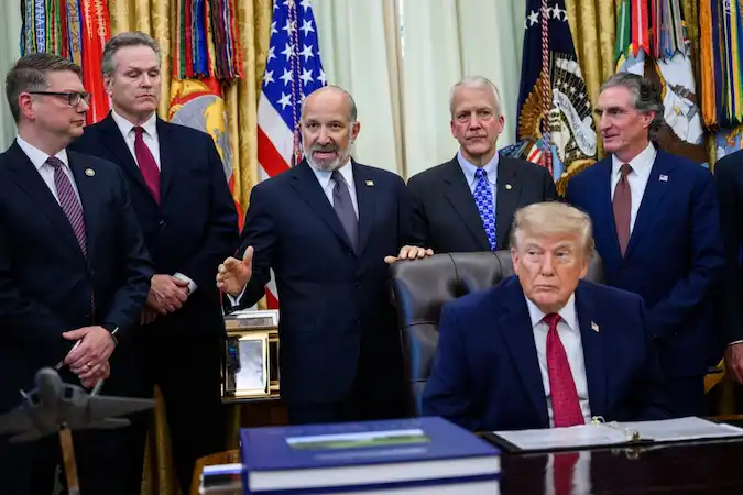 South Korea to make new 200 billion dollar investment in US, President Donald Trump makes major announcement, thousands of jobs will be created.