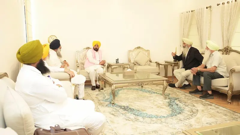 4-member committee of Insaaf Morcha holds important meeting with Chief Minister Bhagwant Mann for release of Bandi Singhs, CM assures action